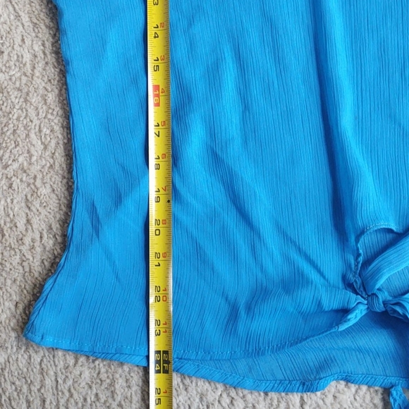 Top - Picture 3 of 5